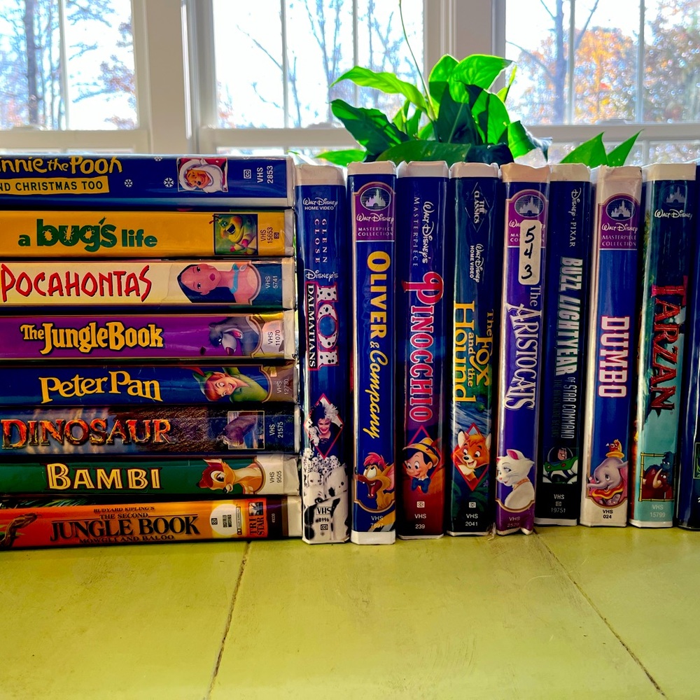 Disney 8-18 Diamond VHS Movies